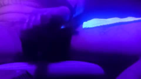 anuartwo40 online show from November 4, 2025, 4:11 am