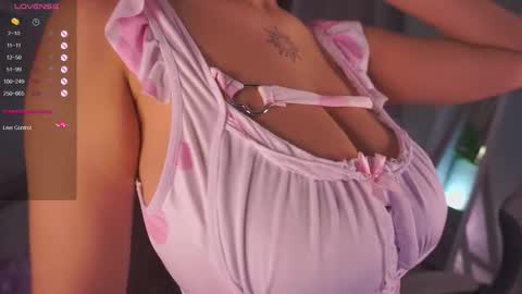 Snapshot of anuricbriny chatting on November 9, 2025, 8:29 pm Sunday - start 0400 PM GMT -4 online show from November 9, 2025, 8:29 pm