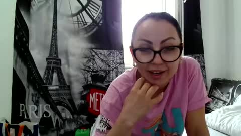 Snapshot of anuska30 chatting on May 21, 2026, 7:26 am Anne online show from May 21, 2026, 7:26 am