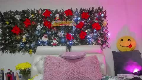 Snapshot of any_mour chatting on December 21, 2024, 6:34 pm any mour online show from December 21, 2024, 6:34 pm