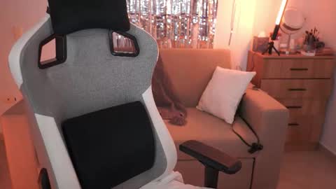 anya online show from January 16, 2026, 8:57 pm