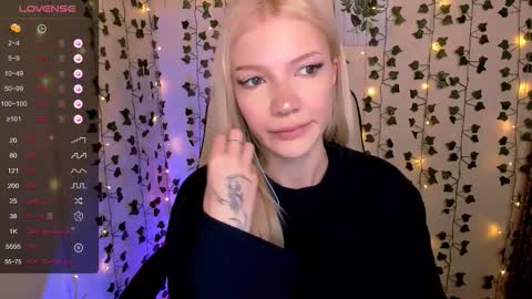 Snapshot of anyataylorr chatting on February 17, 2026, 2:19 am Anya online show from February 17, 2026, 2:19 am