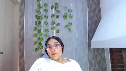 Snapshot of anyeladonemar chatting on May 1, 2026, 7:29 pm anyeladonemar online show from May 1, 2026, 7:29 pm