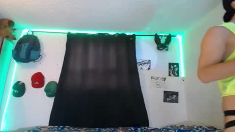 Snapshot of anyelo_sexyhot chatting on February 8, 2026, 2:37 am anyelo_sexyhot online show from February 8, 2026, 2:37 am