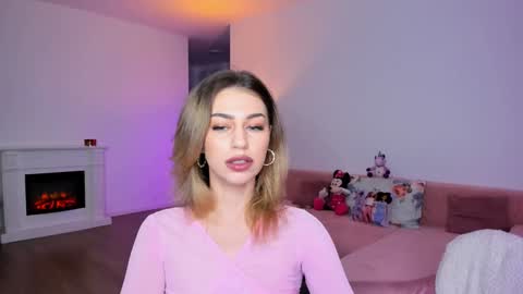 Anysa Smith online show from December 7, 2024, 9:44 pm