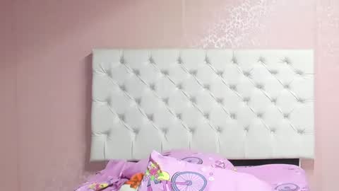 Snapshot of aome_rainbow2 chatting on February 23, 2025, 10:09 pm Aome Rainbow online show from February 23, 2025, 10:09 pm