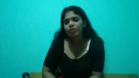 Snapshot of apa142817 chatting on April 2, 2026, 6:38 pm Aparalux online show from April 2, 2026, 6:38 pm