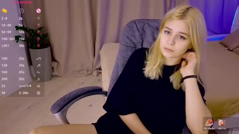 Snapshot of apheliastar chatting on January 6, 2026, 4:00 pm ApheliaStar online show from January 6, 2026, 4:00 pm