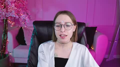 Snapshot of aphexqueen chatting on January 13, 2025, 4:08 pm APHEX QUEEN online show from January 13, 2025, 4:08 pm