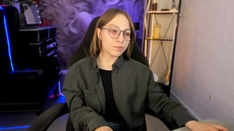 Snapshot of aphexqueen chatting on February 27, 2025, 9:11 am APHEX QUEEN online show from February 27, 2025, 9:11 am