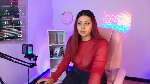 Aphirl online show from October 9, 2025, 12:47 pm