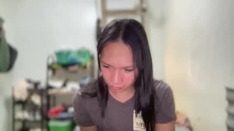 Snapshot of aphr0dite_x chatting on December 17, 2025, 12:00 pm Roman Goddess online show from December 17, 2025, 12:00 pm