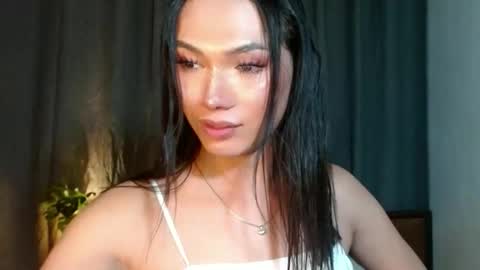 Snapshot of aphr0dite_x chatting on January 11, 2026, 6:02 pm Roman Goddess online show from January 11, 2026, 6:02 pm