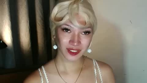 Snapshot of aphr0dite_x chatting on February 5, 2026, 10:20 am Roman Goddess online show from February 5, 2026, 10:20 am