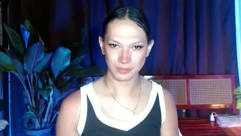 Snapshot of aphr0dite_x chatting on March 2, 2026, 1:18 pm Roman Goddess online show from March 2, 2026, 1:18 pm