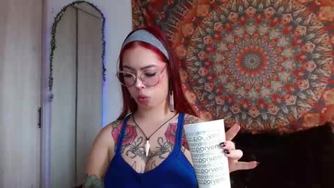 aphrodite__bloom online show from September 19, 2025, 5:13 pm