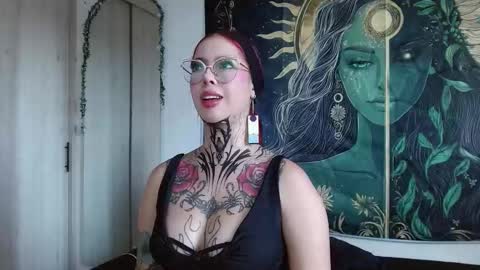 aphrodite__bloom online show from October 2, 2025, 9:11 pm
