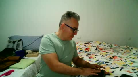 Snapshot of apixaba chatting on December 31, 2024, 11:39 pm furry bear online show from December 31, 2024, 11:39 pm