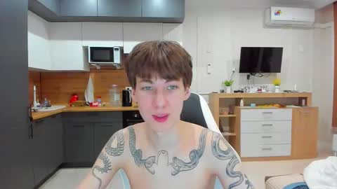 Snapshot of aplant_ chatting on March 15, 2026, 7:20 pm aplant_ online show from March 15, 2026, 7:20 pm