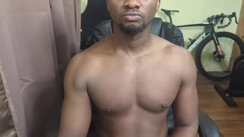 apollodarkmn online show from May 2, 2026, 5:45 am