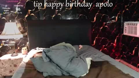 Snapshot of apolo01_ chatting on November 6, 2025, 12:11 am Apolo online show from November 6, 2025, 12:11 am