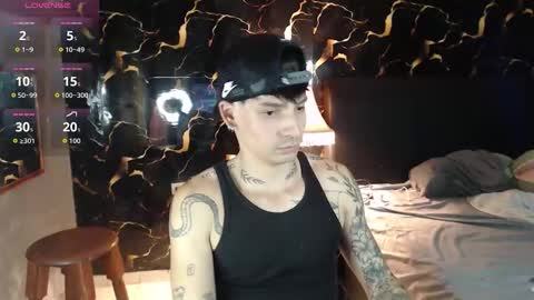 Snapshot of apolo01_ chatting on November 13, 2025, 2:10 am Apolo online show from November 13, 2025, 2:10 am