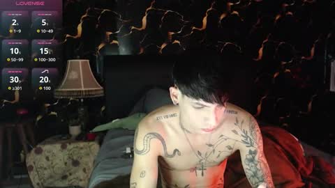 Snapshot of apolo01_ chatting on November 17, 2025, 10:48 pm Apolo online show from November 17, 2025, 10:48 pm