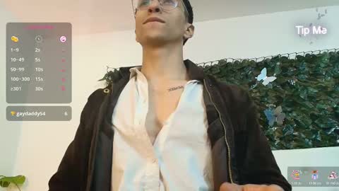 apolo_crus online show from October 24, 2025, 5:59 am