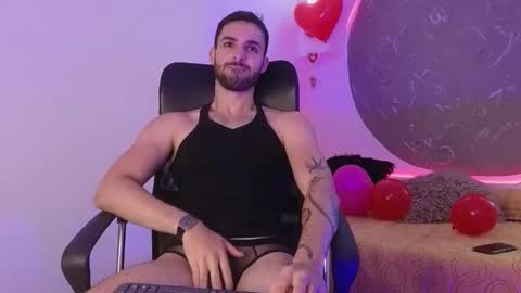 Snapshot of apolo_lux1 chatting on February 14, 2026, 8:05 pm Apolo Lux online show from February 14, 2026, 8:05 pm