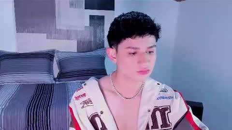 apolo_vg online show from June 20, 2026, 11:24 am