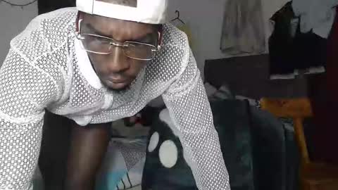 Snapshot of apoloblackbig chatting on November 3, 2025, 6:09 pm apoloblackbig online show from November 3, 2025, 6:09 pm