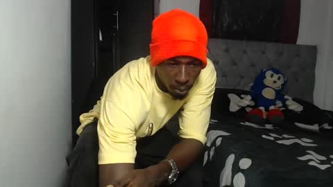 Snapshot of apoloblackbig chatting on November 10, 2025, 1:59 am apoloblackbig online show from November 10, 2025, 1:59 am