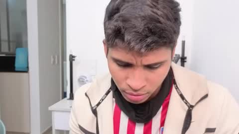 Snapshot of apolotherock chatting on February 19, 2026, 6:26 pm Apolo online show from February 19, 2026, 6:26 pm