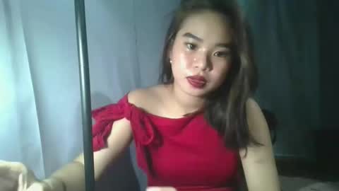 apple_pie23456 online show from November 8, 2025, 11:43 am