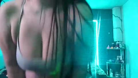 Apple online show from December 30, 2024, 6:42 am