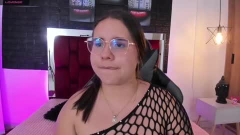 Snapshot of april1_sc chatting on February 17, 2025, 4:48 pm April SC online show from February 17, 2025, 4:48 pm