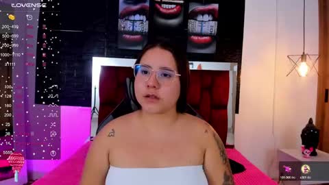 Snapshot of april1_sc chatting on February 25, 2025, 1:39 pm April SC online show from February 25, 2025, 1:39 pm