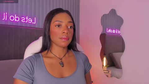 Snapshot of april_ebony18_ chatting on February 11, 2025, 10:37 am April online show from February 11, 2025, 10:37 am