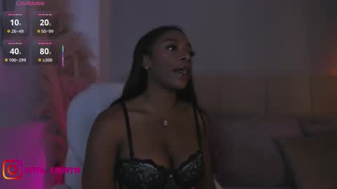 Snapshot of april_ebony18_ chatting on December 2, 2025, 10:53 am April online show from December 2, 2025, 10:53 am