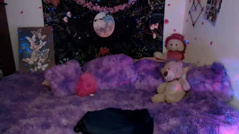Snapshot of april_l6 chatting on December 10, 2024, 6:28 pm april_l6 online show from December 10, 2024, 6:28 pm