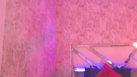 Isabella online show from June 30, 2026, 10:11 pm