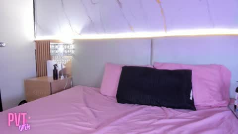 Snapshot of aprilgrey111 chatting on February 10, 2026, 8:02 pm aprilgrey111 online show from February 10, 2026, 8:02 pm