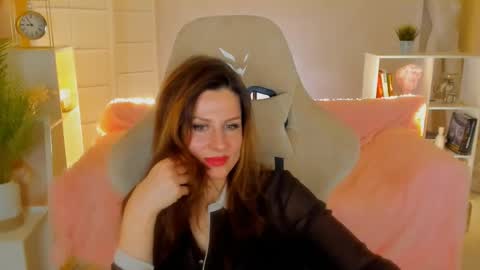 Snapshot of aprill_o_nill chatting on February 6, 2025, 4:47 pm aprill_o_nill online show from February 6, 2025, 4:47 pm