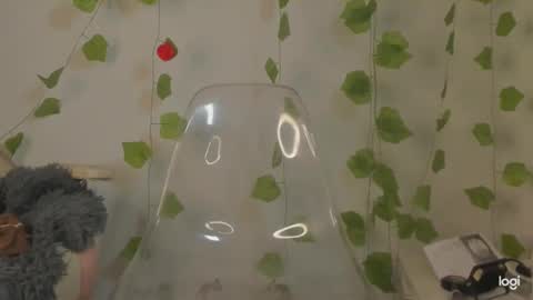 Snapshot of aprillebony chatting on March 12, 2025, 7:28 pm APRIL online show from March 12, 2025, 7:28 pm