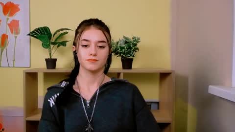 Aprill online show from December 21, 2024, 12:42 am