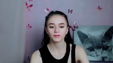 Aprill online show from December 22, 2024, 3:33 am