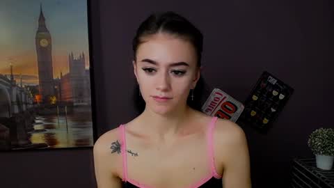 Aprill online show from February 4, 2025, 7:22 pm