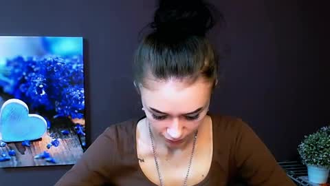 Aprill online show from March 9, 2025, 5:39 pm