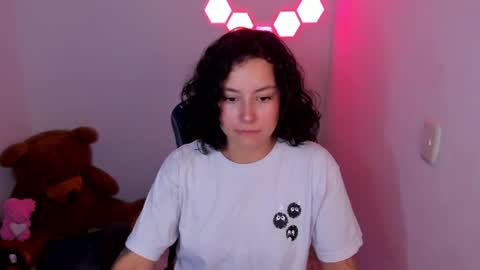 Snapshot of aqua_emilly chatting on April 1, 2026, 11:57 pm aqua emilly online show from April 1, 2026, 11:57 pm