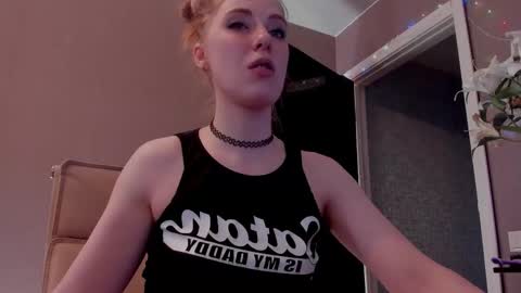 Snapshot of aqualen chatting on February 11, 2026, 9:47 am aqualen online show from February 11, 2026, 9:47 am